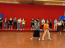 根本不是一个等级的